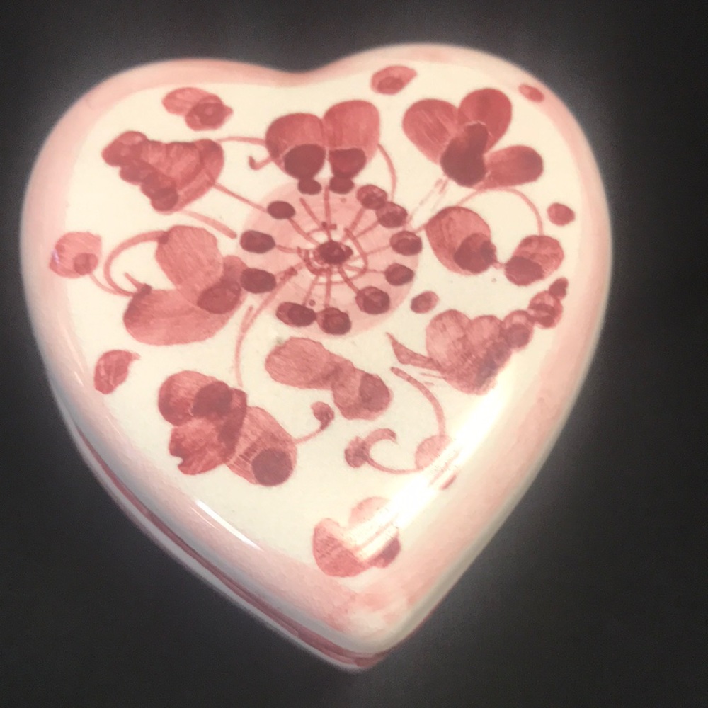 Vintage Italian Handpainted Pottery Heart Shaped‎ Trinket Box